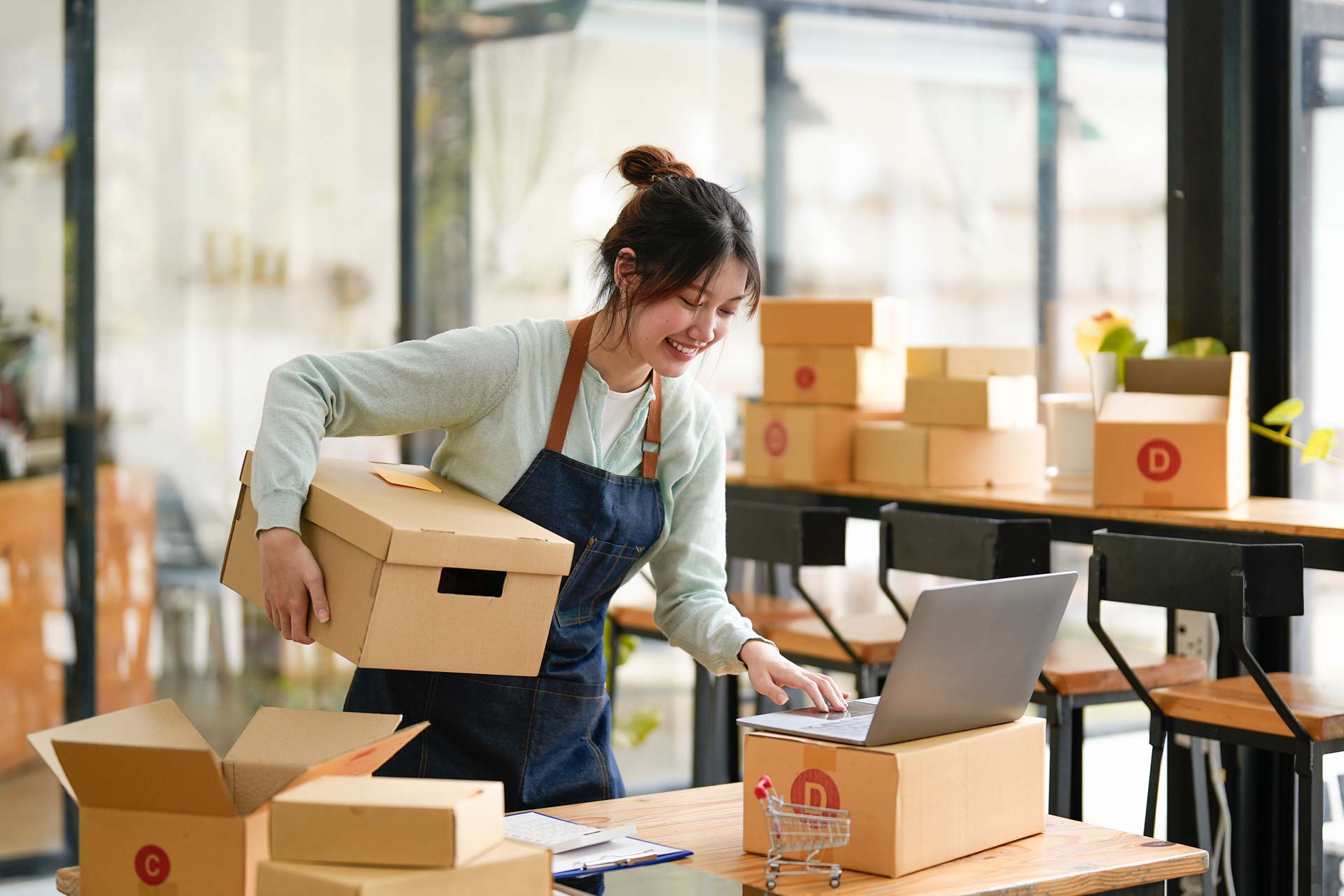 Diverse range of SEM business services | SEMDEEPDIVE | SEMDEEPDIVE Diverse range of SEM business services
